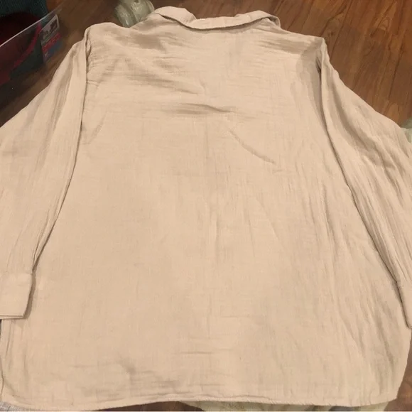 Old Navy Light Tan Button-Down Shirt - Picture 4 of 5